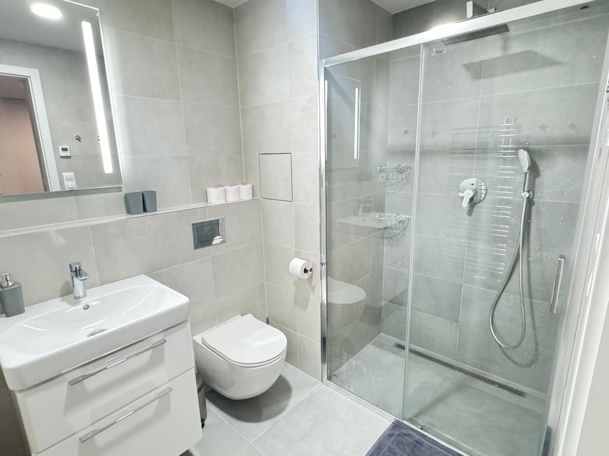 Free Parking - Cozy Apartment Near Vysehrad Railway Bridge ปราก ภายนอก รูปภาพ